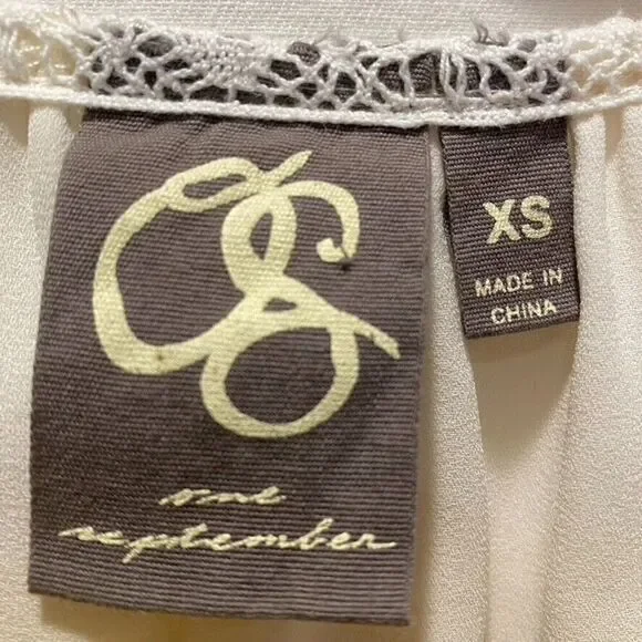 Anthropologie One September Pasto Swiss Dot Embroidered Beaded Cream Blouse XS - Picture 4 of 7